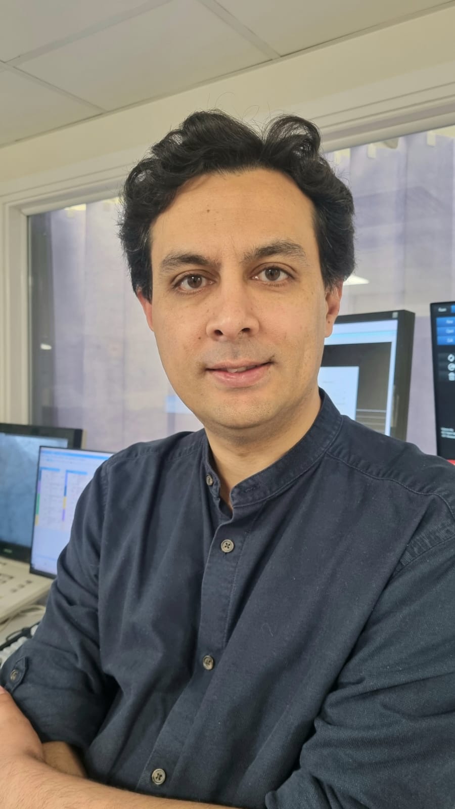 Dr. Nilesh Pareek
